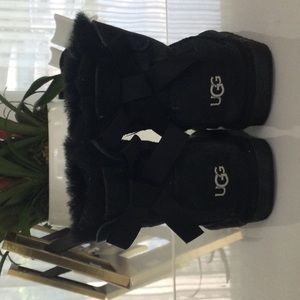 Ugg black sued fur lined